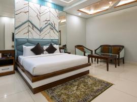 Hotel Leela Grande, viešbutis mieste Karnalas