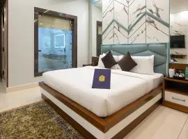 Hotel Leela Grande