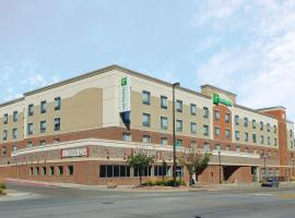 Holiday Inn Omaha Downtown - Waterpark, an IHG Hotel, hotell i Omaha