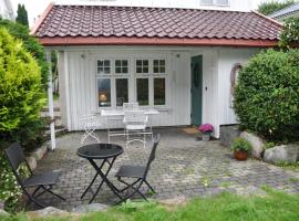 Seaside Comfort with Terrace - Business and Leisure Friendly