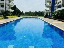 03-JenVin Luxury Homes - Garden view 2bed Apartment North Goa, bolig ved stranden i Gamle Goa