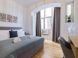 LaMiaCasa City 145 qm 2 Baths Parking, holiday rental in Stuttgart