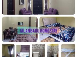 guest house jalan baru sg duri, vakantiehuis in Kampong Sungai Rambai