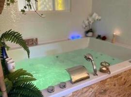 LOVER'S ROOM TROPIC, hotel di Verton