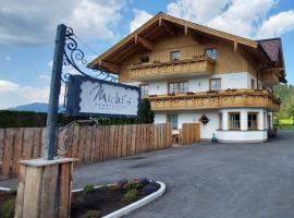 Michis Aparthotel, khách sạn ở Flachau