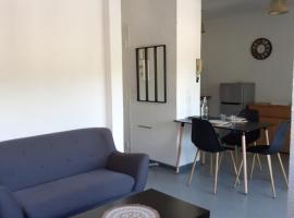 Entre terre et mer, apartment in Oloron-Sainte-Marie