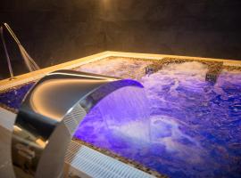 하카에 위치한 호텔 Oroel Hotel & SPA