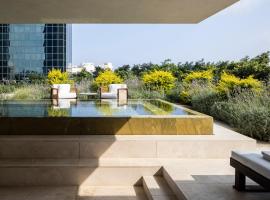 R48 Hotel and Garden, hotel di Tel Aviv