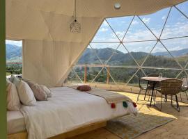 Tranquil Dome - Manta's Retreat Glamping Cornereva, luxury tent in Cornereva
