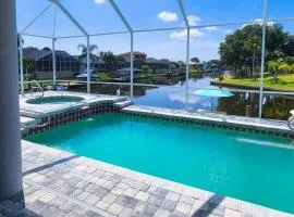 3bd Waterfront Home w/Pool, Hot Tub & Boat Dock