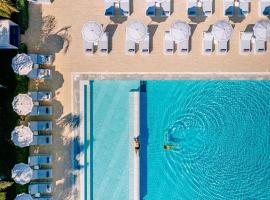 Ivi Mare - Designed for Adults by Louis Hotels, hotel v destinaci Paphos City