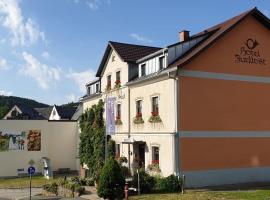 Hotel zur Post, guest house di Klingenthal