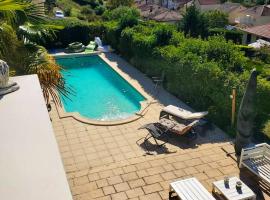 Villa de 5 chambres avec piscine privee jacuzzi et terrasse a Perigueux, hotel Périgueux-ben
