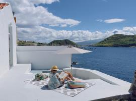 Cliff House, Azores splendid Ocean View، فندق في أورتا