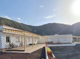 Tamaragua Tenerife South Beach Bungalows, villa ad Arona