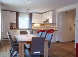 Alpine Appart - Premium Family Apartments and Natural Swimming Pond
