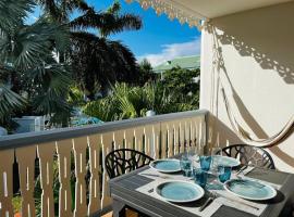 Le Palmier Bleu, cocon tropical, plage & piscine – hotel w mieście Anse Marcel 