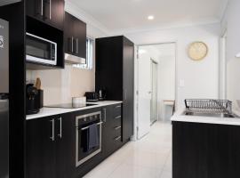 Neatly Presented,Air Con and Modern!, apartment in Brisbane