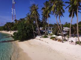 Batuta Maldives Surf View, guest house in Thulusdhoo