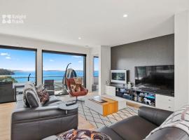 As new beachside luxury villa with stunning views, vacation home in Kingston Beach