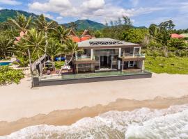 Villa U - Beachfront Haven, luxury hotel in Lipa Noi