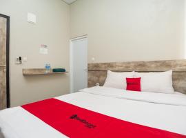 RedDoorz Plus at Eskole ITERA Lampung, hotell i Lampung