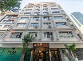 Hexa Suites Hotel