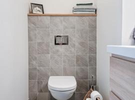 Cozy Home in Suuremõisa, hotel em Suuremõisa