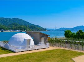 GLAMP VILLAGE SETOUCHI-SHIMANAMI, hotel v destinaci Onomiči