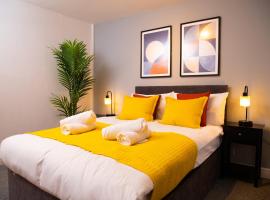 Comfortable Stay for 6, Charming 3-Bedrooms near Gloucester Quays with Parking, parkimisega hotell sihtkohas Hempstead