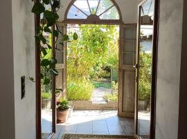 La Capinera, hotel u gradu Muggio