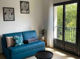 Appartement cosy à 30 min Paris, Disney, CDG, отель в Шеле