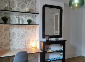 Gîte le Beluga - proche mer - Veules-les-Roses, hotel en Veules-les-Roses