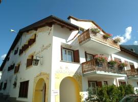 Hotel Conrad, hotel in Scuol