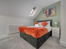 Luxurious Birmingham Home Private Parking WiFi - near to NEC and QEH
