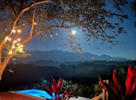 Luxury Villa Carao. Jungle Paradise. Amazing Views. Great wifi!, cabaña o casa de campo en San Mateo