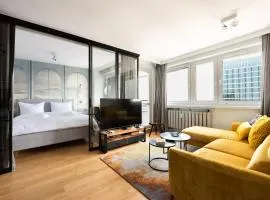 Central Panorama Apartment Chmielna 35 by BookingHost