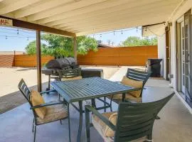 Joshua Tree Home with Patio - 5 Mi to National Park!