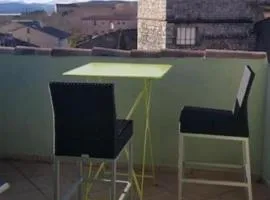 Duplex de charme avec terrasse au coeur du village