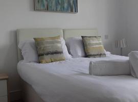 Guest Homes - Axial Apartment, apartamento em Colchester
