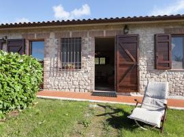 Farmhouse with swimming pool in Casperia, hotel a Casperia