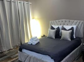 Why Not Jacuzzi, serviced apartment in Arles