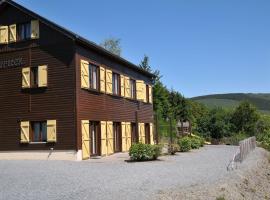 Holiday home with a panoramic view of the Ourthe on a quietly located property, chalet in La-Roche-en-Ardenne