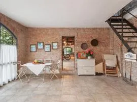 Quaint Mansion in Stagno Lombardo with Garden
