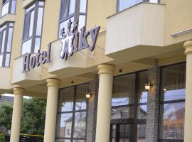 Hotel Miky, hotel em Arad