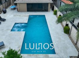 Luxurious House with Heated Pool, Pool Table & BBQ L59, alquiler vacacional en Tamiami