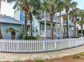 Biglows Bungalow - About a quarter mile to PRIVATE Neighborhood Beach Access, Pet Friendly, Community Pool, Hotel in Destin