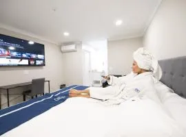 Omeo Suites