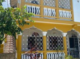 Runthings Hideaway Stay Negril, hotell i Negril