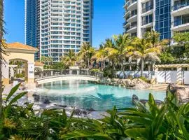 Chevron Renaissance - Private Apartments - Hosted by Coastal Letting Co.